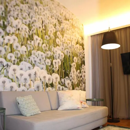 Gemuetliche In Geidorf Mit Garten- Grazer Dom-naehe By Interhome * 格拉茨